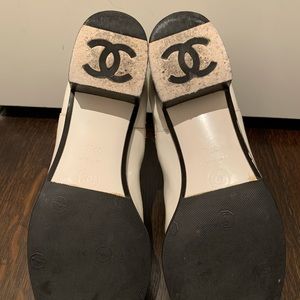 White patent leather CHANEL booties
